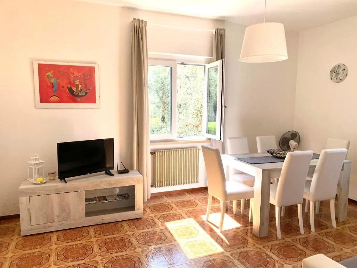 度假居 Apartment Casa Lucia 马尔切西内